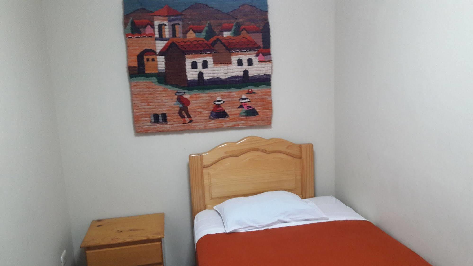 Casa Hualpa Hostel Lima Exterior photo
